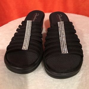 Black sketcher slide in sandals